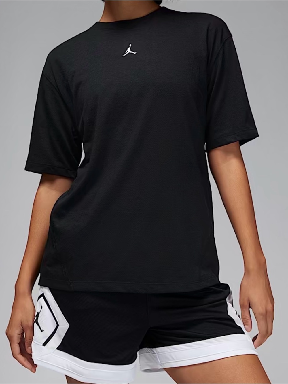 Jordan Sport Women's Loose Fit Diamond Short-Sleeve Top FN5116-010 Black Size M